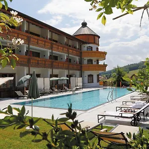 Отель Wellness Bayerischer Hof