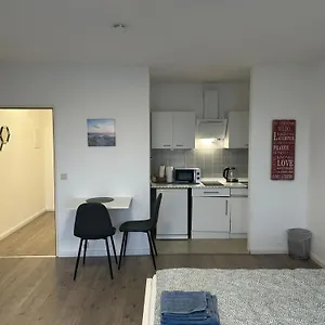 Stay-happy Flat In Apartment Halstenbek
