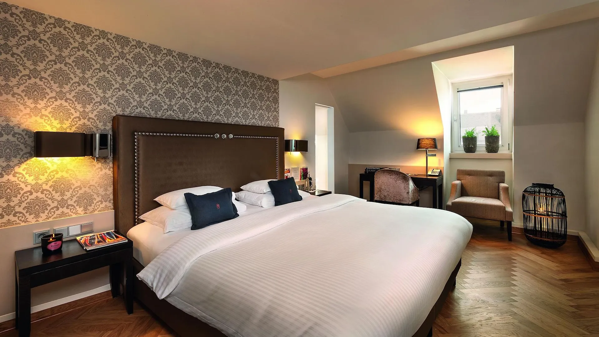 Hotel Maximilian'S Augsburg 5*,